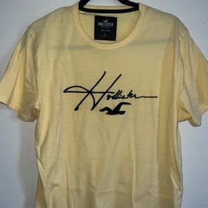 Hollister Yellow Short Sleeve Tee with Graphic